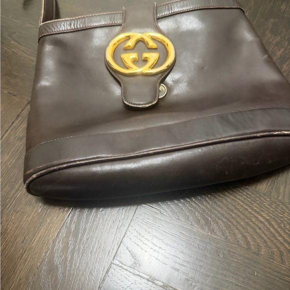 Gucci Dark Brown Leather Bag with Gold Emblem - Picture 3 of 6